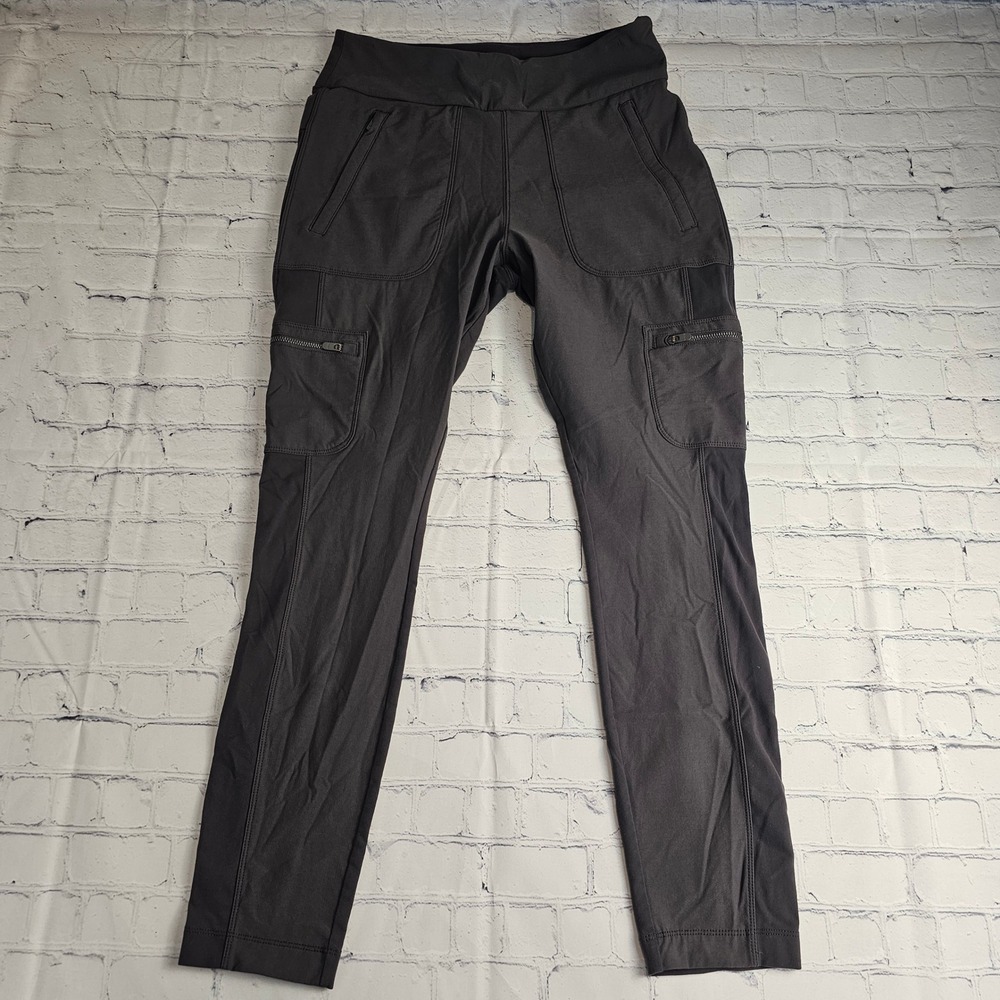 Athleta Headlands Hybrid Cargo Pants Black Nylon Zipper Pockets Size 12